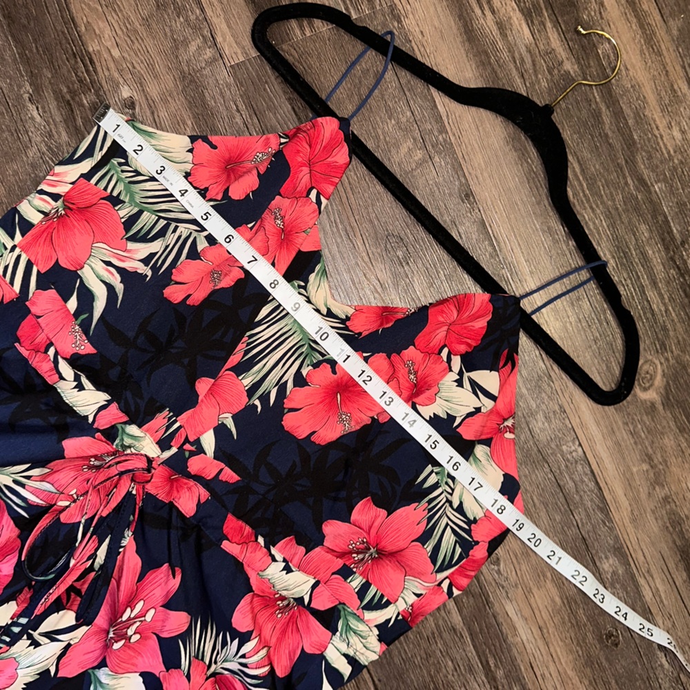 NEW Reveuse Pink and Blue Floral V- Neck Waist Tie Zipper Jumpsuit size 2X - Picture 5 of 15